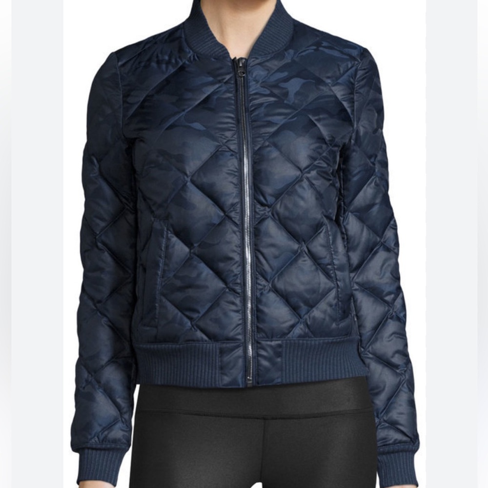 Alo Yoga Idol Camo Quilted Active Bomber Jacket - Navy